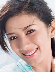 眼袋大是什么原因